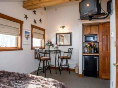 Garret Room, Kandahar Lodge at Whitefish Mountain Resort