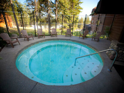 hot tub, jacuzzi