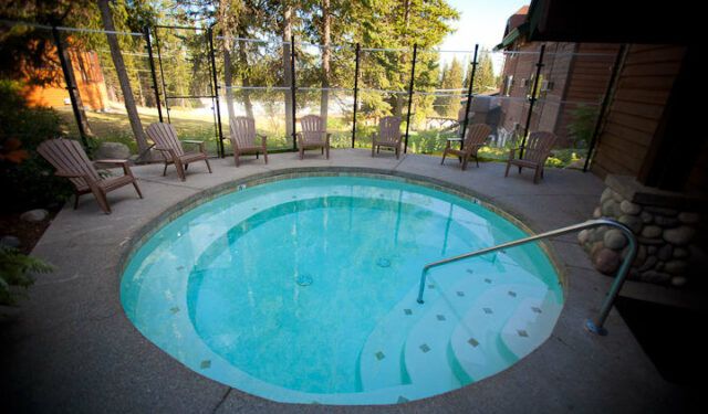 hot tub, jacuzzi