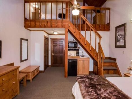 Lofts Rooms, Kandahar Lodge at Whitefish Mountain Resort