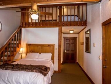 Lofts Rooms, Kandahar Lodge at Whitefish Mountain Resort