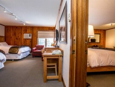 Two Room Lodge Suite, Kandahar Lodge at Whitefish Mountain Resort